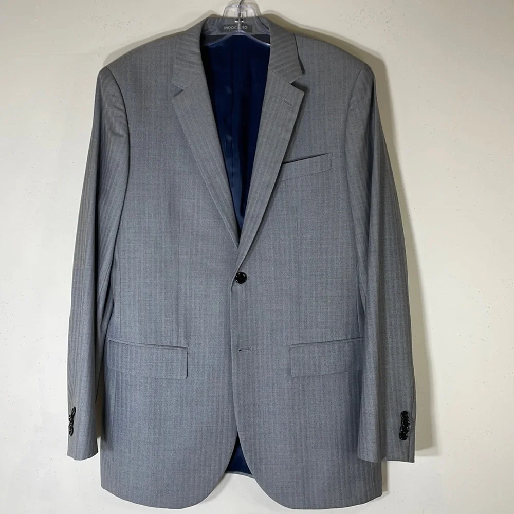NEW! INDOCHINO Two-Button Wool Blazer. Men’s P (42R).